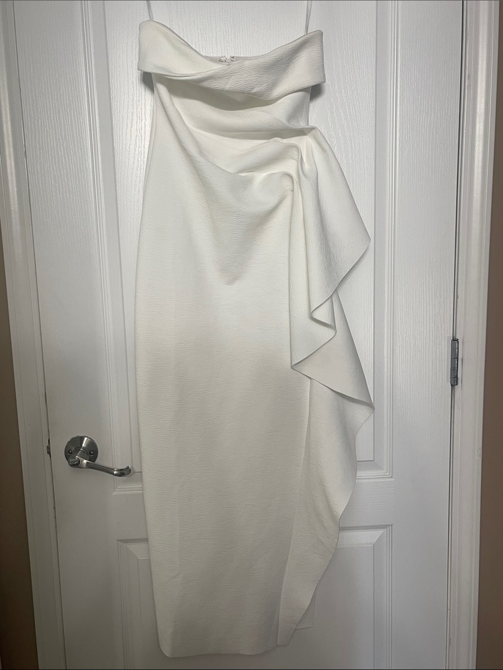 Selfie Leslie Maxi Dress White - Picture 3 of 4